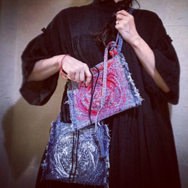 デニム赤渦サコッシュ