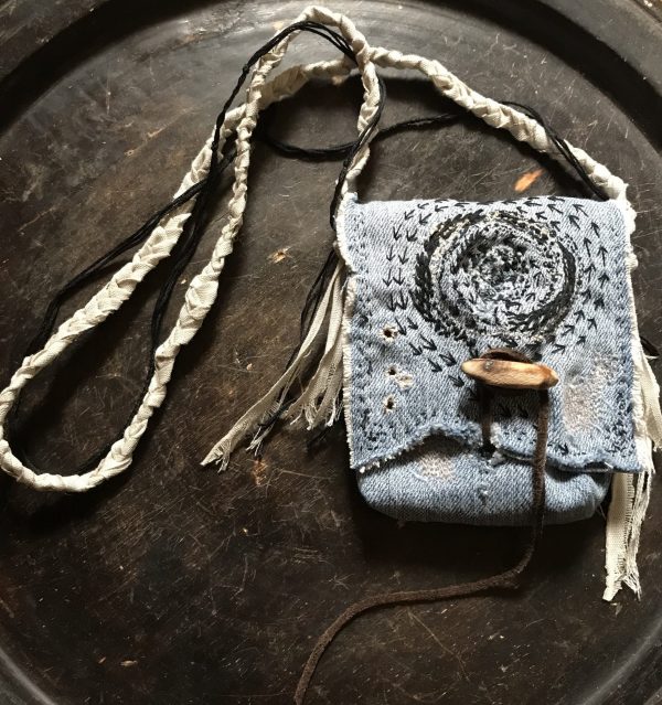 デニム刺し子刺繍首掛けIQOSシガレットケース