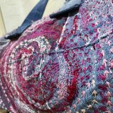 デニムパッチワーク渦刺し子刺繍ドラム型バック(ピンク赤系) - Image 6