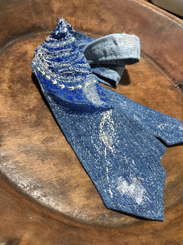 渦刺し子刺繍デニムネクタイ - Image 2
