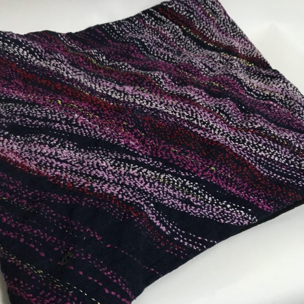 ピンク系渦刺し子刺繍古布スヌード - Image 4