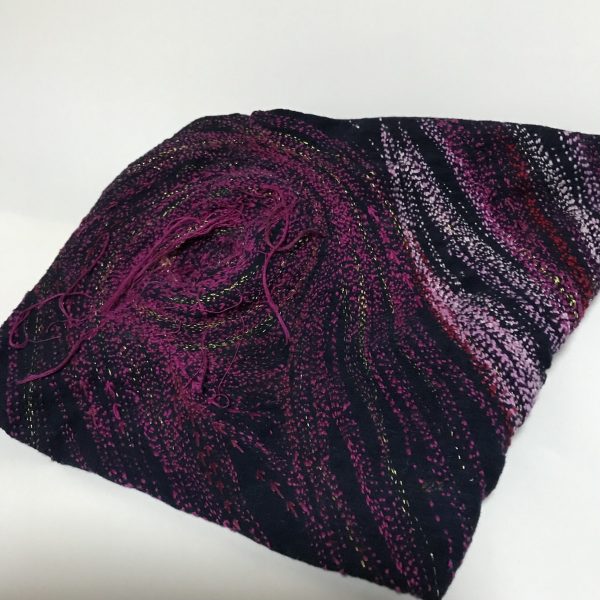 ピンク系渦刺し子刺繍古布スヌード - Image 3