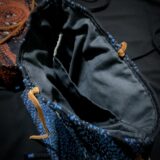 ブラックデニムオレンジ渦刺し子刺繍ミニバッグ - Image 4